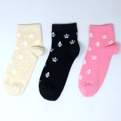 3 Pk Women’s Crown Print Crew Socks – Stylish & Elegant Printed Socks