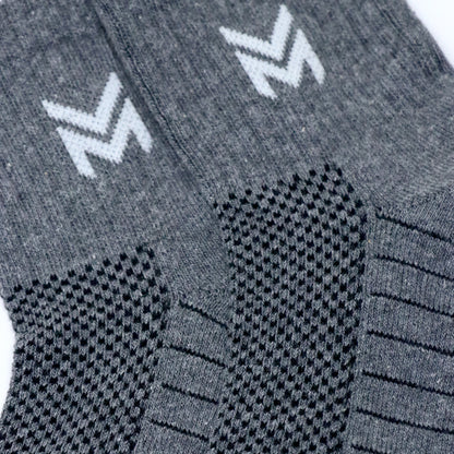 1 Pk Mustang Men’s Sports Socks – Grey & Black Textured Athletic Socks